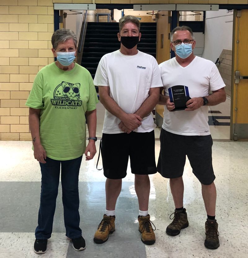 Waterman Elem custodians with award